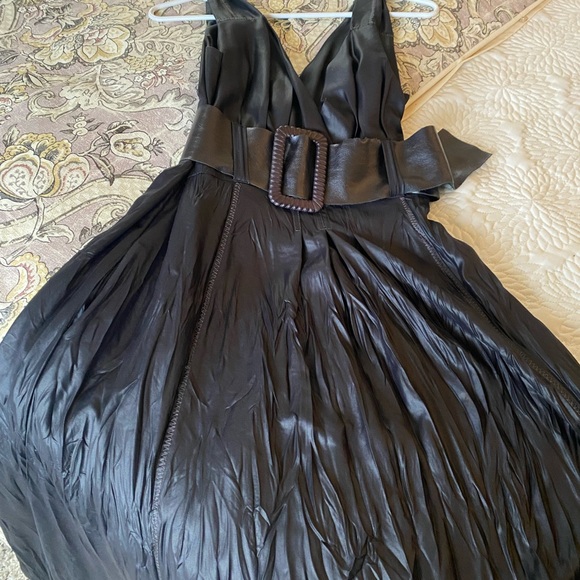 People Like Frank Dresses & Skirts - People Like Frank Black Sheath Dress with V-Neck for Cocktail Night Out